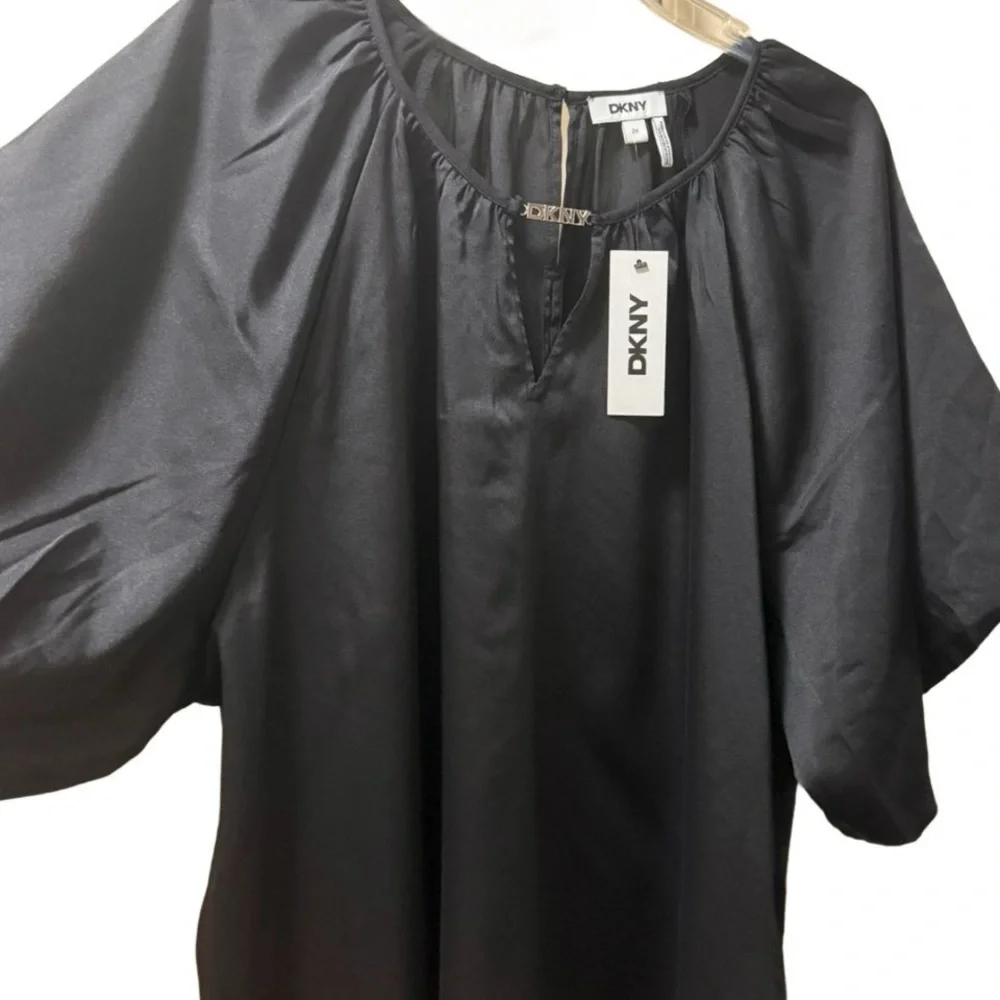 NWT Vintage DKNY Black Satin Bubble Sleeve Blouse - Split Neck Top 2XL - Picture 2 of 7